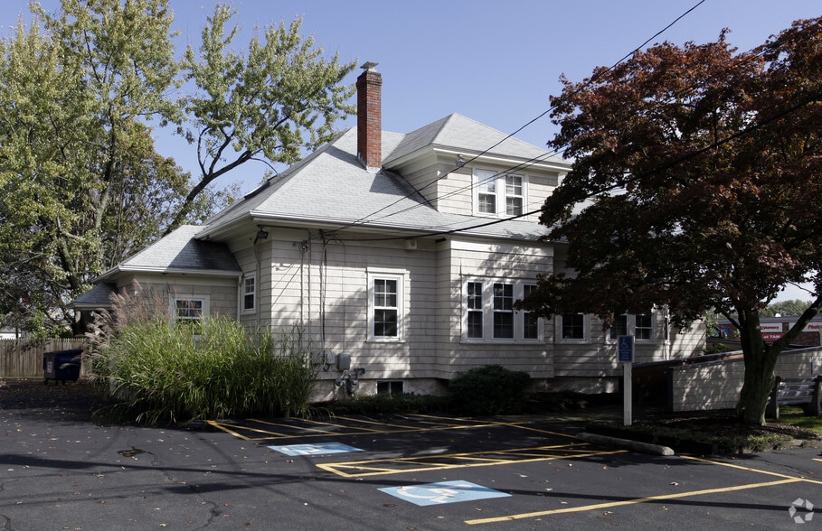 More Photos Of 2797 Post Rd, Warwick Office For Sale