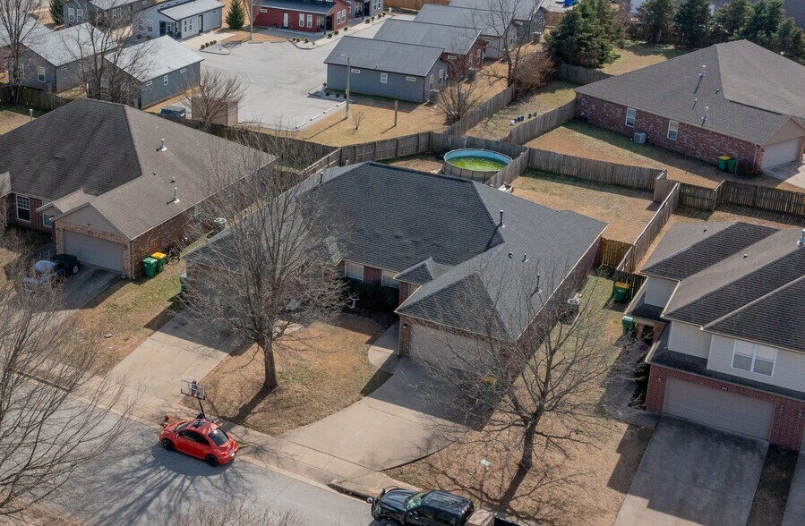 More Photos Of 1105 Cliffstone St, Bentonville Apartments For Sale