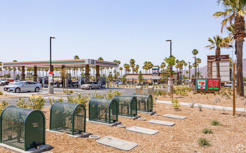 More Photos Of 1820 S San Jacinto Ave, San Jacinto Convenience Store For Sale