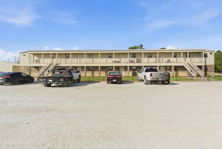 More Photos Of 8441 County Road 176, Stephenville Apartments For Sale