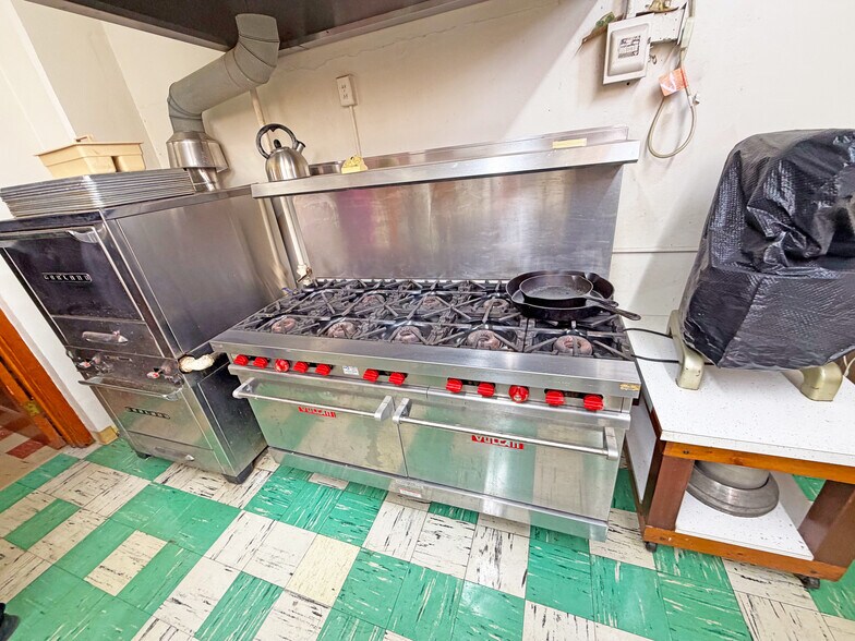 More Photos Of 2201 E Prairie St, Decatur Religious Facility For Sale