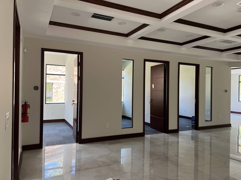 More Photos Of 3430 Paddocks Pky, Suwanee Office For Sale