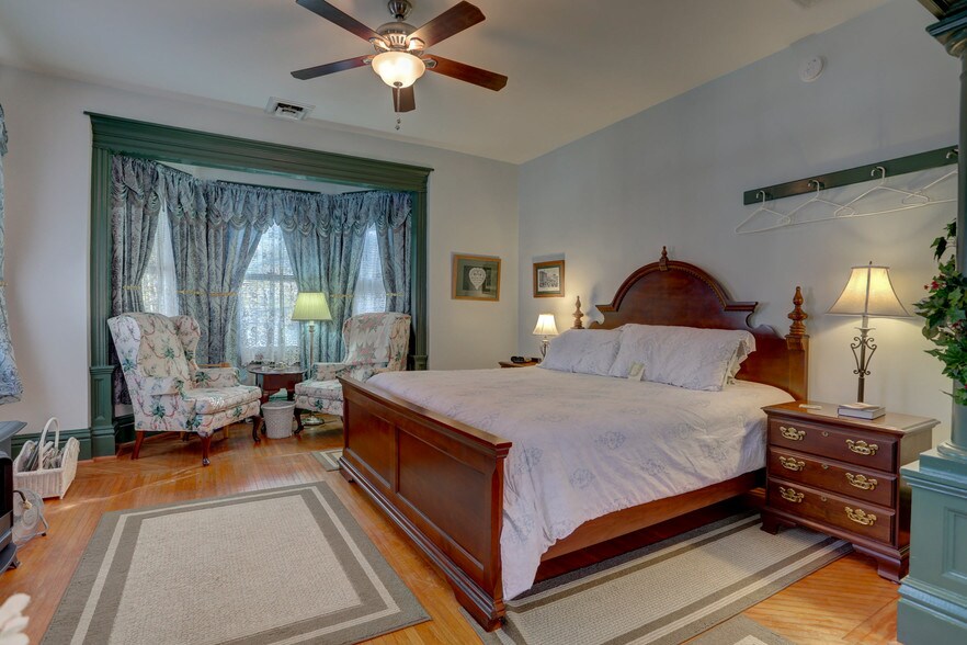 More Photos Of 62 E Main St, Lititz Hospitality For Sale