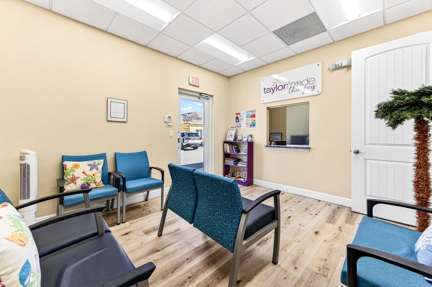 More Photos Of 6520 3rd St, Rockledge Medical For Sale