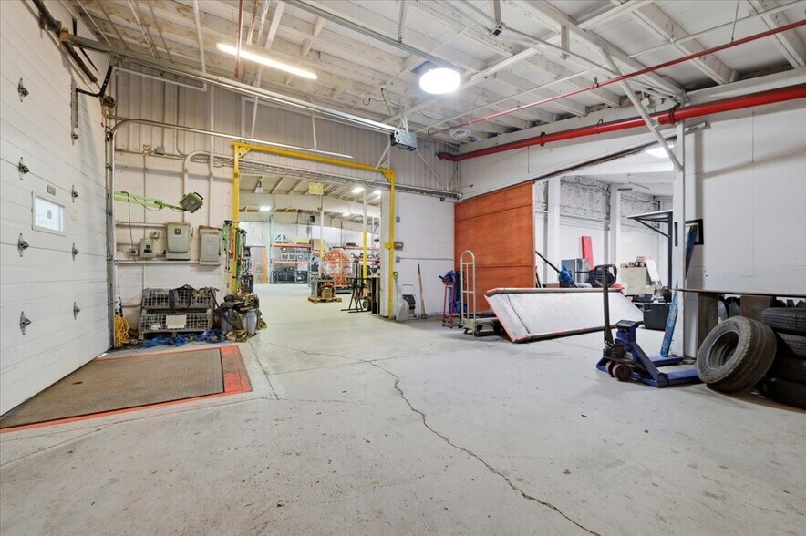 More Photos Of 14857 Martinville Rd, Belleville Warehouse For Sale