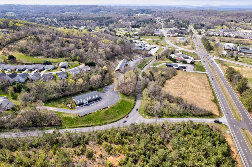More Photos Of 2265 Old Highway 95, Lenoir City Office For Sale