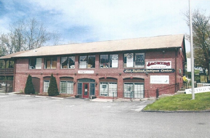 More Photos Of 920 Bantam Rd, Bantam Restaurant For Sale