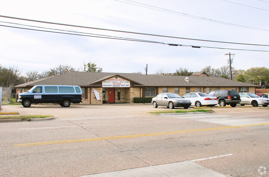 More Photos Of 2805 Peavy Rd, Dallas Daycare Center For Sale