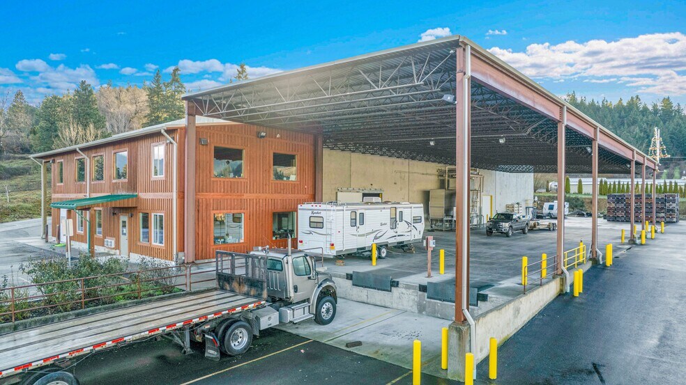 More Photos Of Stadelman, Hood River Industrial For Sale