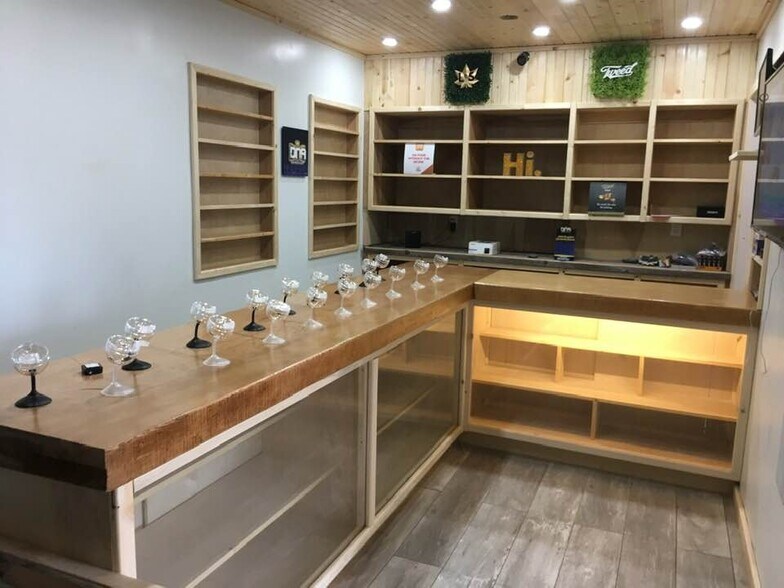 More Photos Of 3201 Oceanview Dr, Tlell Hotel For Sale