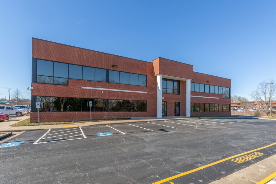 More Photos Of 10 Center St, Stafford Office For Lease