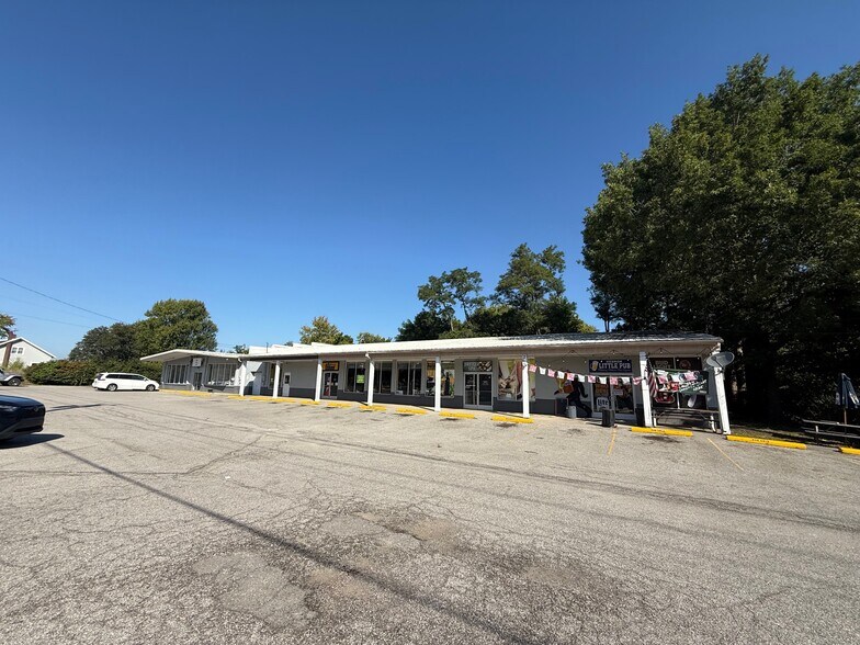 More Photos Of 1812-1818 Petersburg Rd, Hebron Storefront For Sale