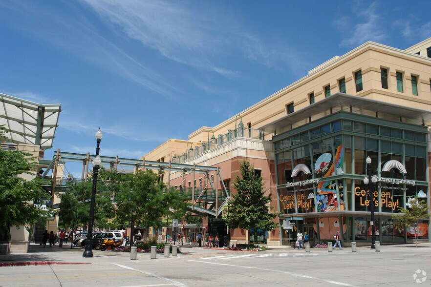More Photos Of 41 S Rio Grande St, Salt Lake City General Retail For Lease