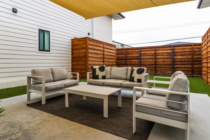 More Photos Of 1519 Annex Ave, Dallas Apartments For Sale