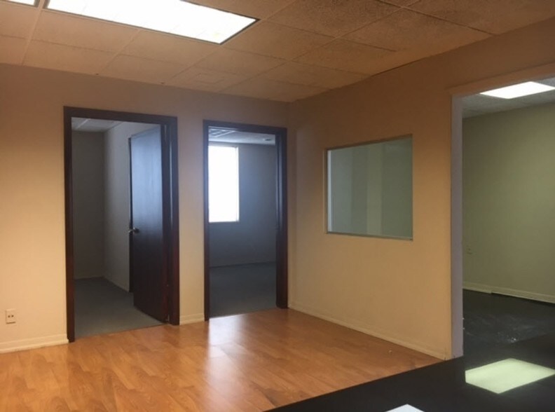 More Photos Of 6950-7190 NW 12th St, Miami Warehouse For Lease