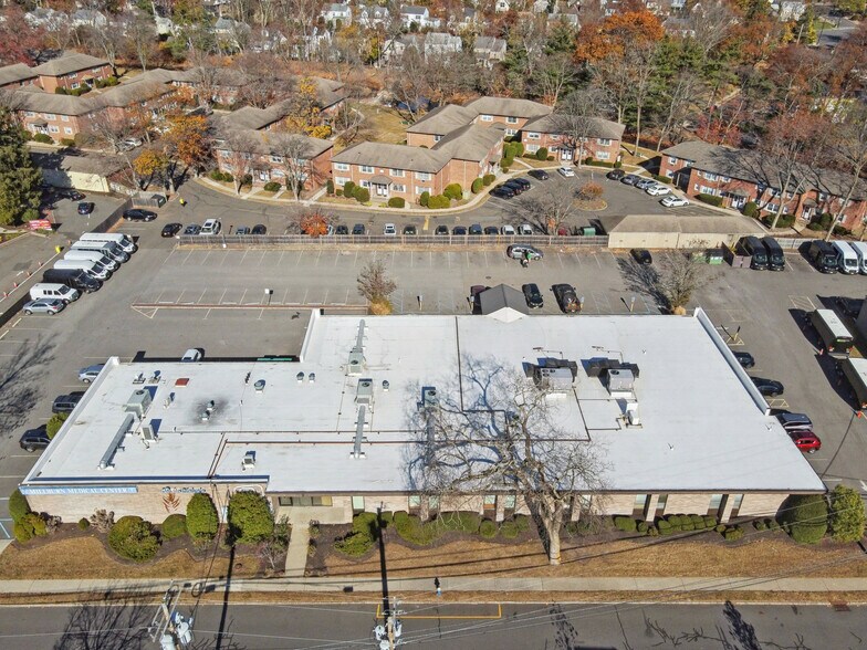 More Photos Of 25 E Willow St, Millburn Medical For Sale