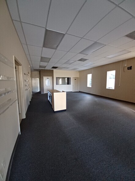 More Photos Of 6062-6074 SE Federal Hwy, Stuart Storefront Retail Office For Sale