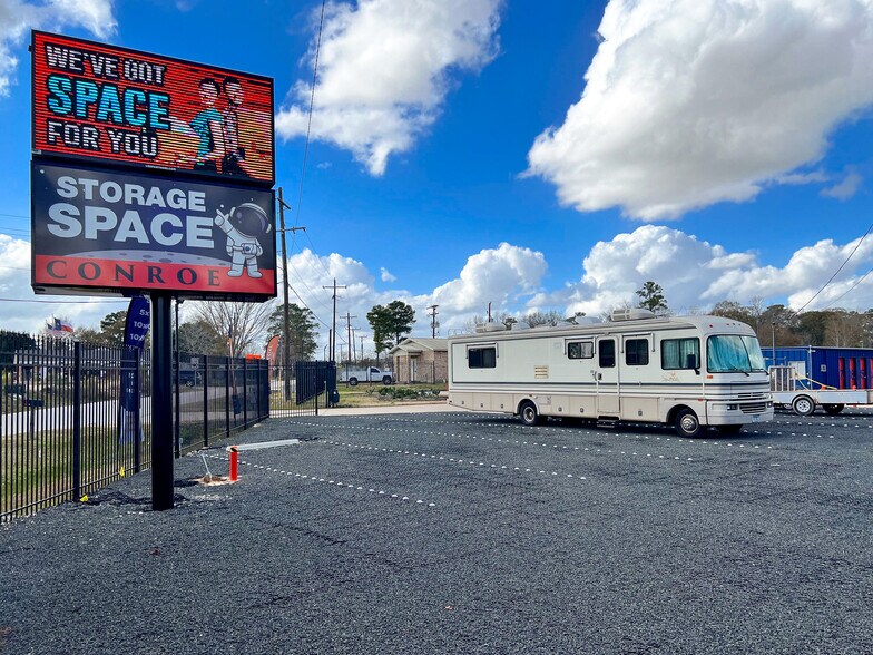 More Photos Of 11483 Old Highway 105 E, Conroe Self Storage For Sale