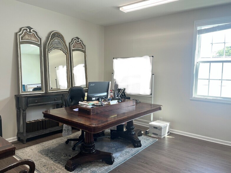 More Photos Of 172-184 Follins Ln, Saint Simons Island Office For Lease