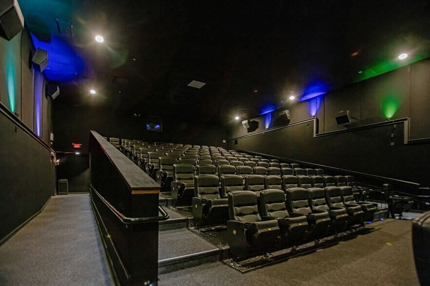 More Photos Of 4000 Fort Campbell Blvd, Hopkinsville Movie Theatre For Sale