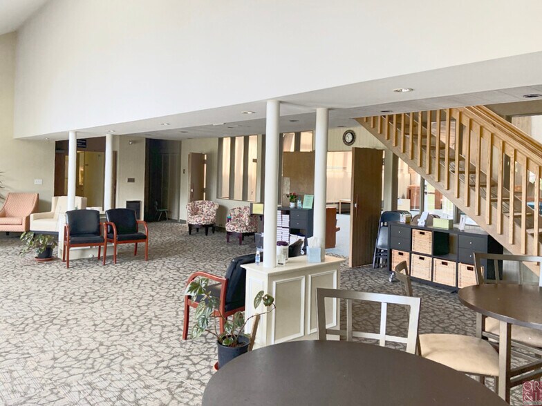 More Photos Of 7 Wescott Rd, Simsbury Religious Facility For Sale