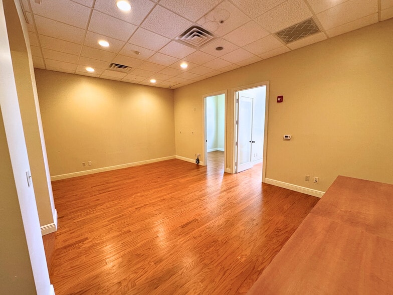 More Photos Of 2100 SE Hillmoor Dr, Port Saint Lucie Medical For Lease