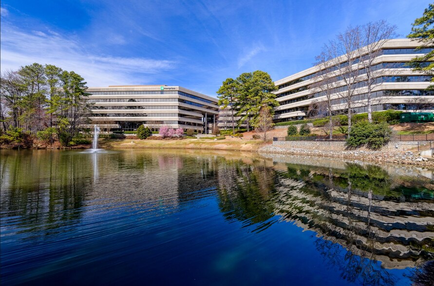 More Photos Of 5909 Peachtree Dunwoody Rd NE, Atlanta Coworking Space
