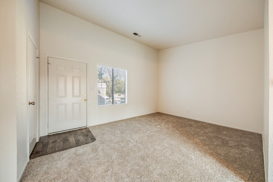 More Photos Of 2424 Winchester Dr, Lodi Apartments For Sale