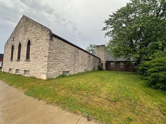 More Photos Of 201 N Broad St, Griffith Specialty For Sale