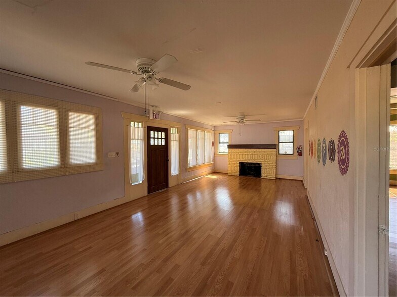 More Photos Of 5610 N Nebraska Ave, Tampa Office For Sale