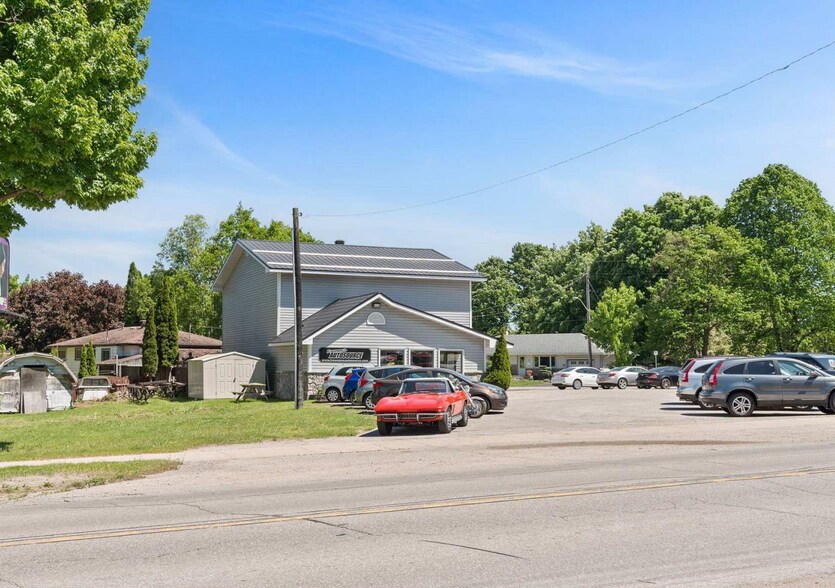More Photos Of 444 Laclie St, Orillia Auto Dealership For Sale