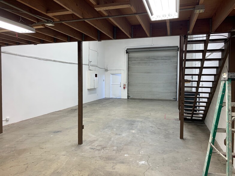 More Photos Of 1231-1241 E Warner Ave, Santa Ana Distribution For Lease