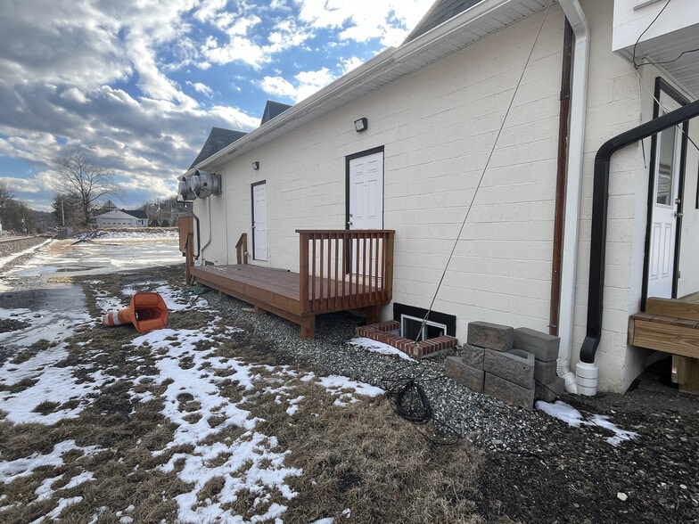More Photos Of 192 Ny-17, Tuxedo Park General Retail For Sale