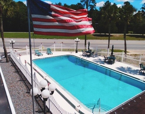 More Photos Of 16872 SE Highway 19, Cross City Hotel For Sale