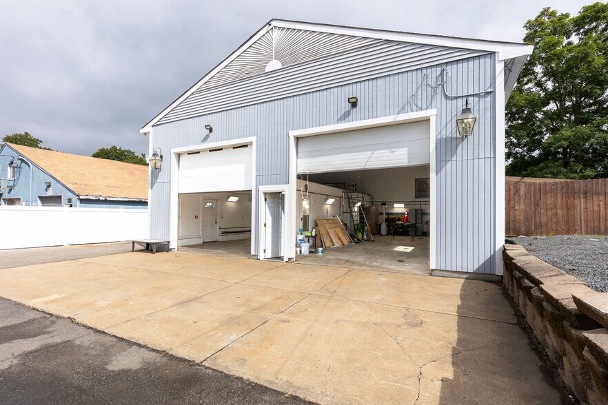 More Photos Of 280 Washington St, North Easton Light Distribution For Sale