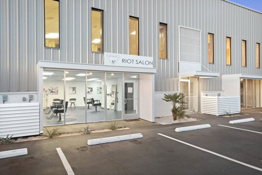 More Photos Of 1331 E Broadway St, Pearland Unknown For Lease