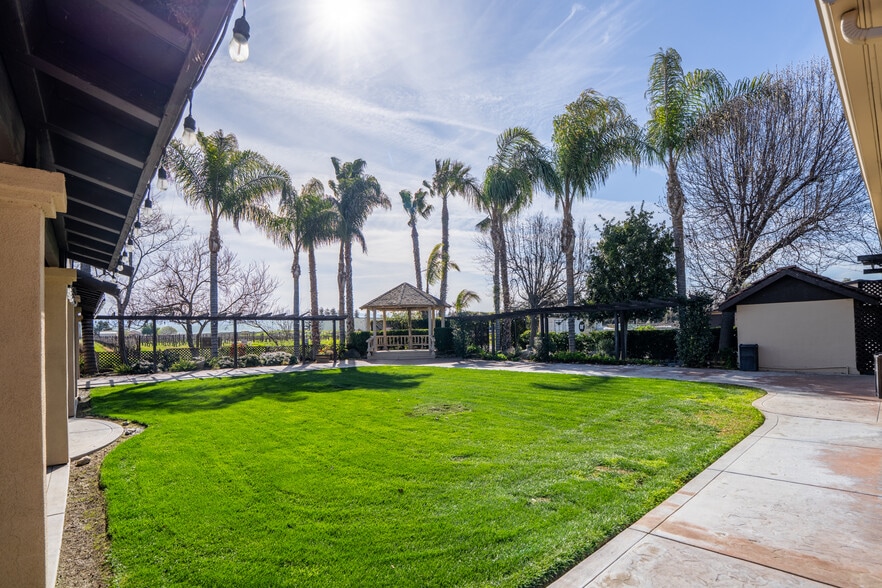 More Photos Of 8482 W Linne Rd, Tracy Winery Vineyard For Lease