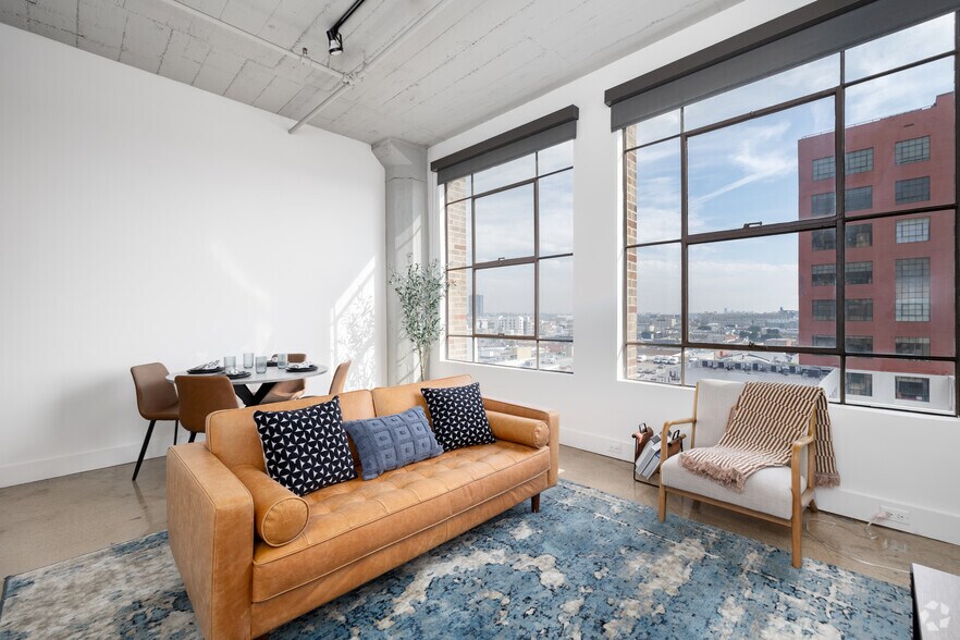 More Photos Of 217 E 8th St, Los Angeles Apartments For Lease