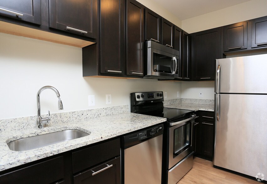 More Photos Of 2300 Washington Pl NE, Washington Apartments For Lease