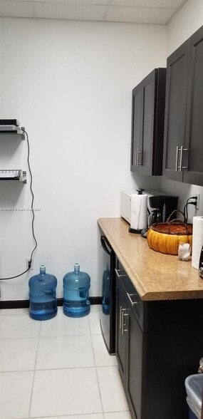 More Photos Of 7950 NW 53rd St, Doral Medical For Sale