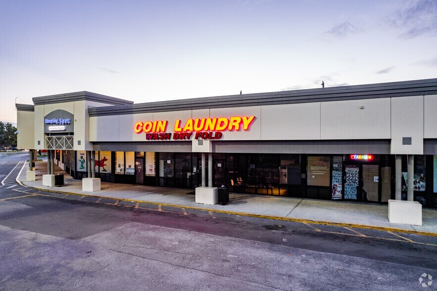 More Photos Of 4300 Clarcona Ocoee Rd, Orlando General Retail For Sale