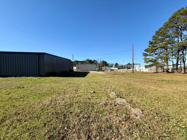 More Photos Of 2031-2033 ELLISVILLE Blvd, Laurel Flex For Sale