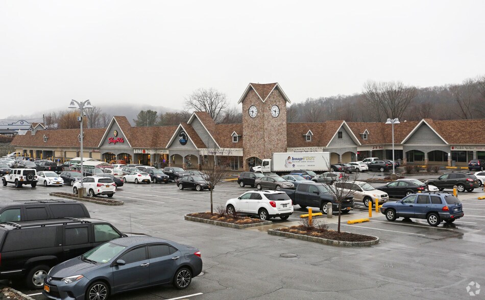 More Photos Of 711-747 Bedford Rd, Bedford Hills Unknown For Lease