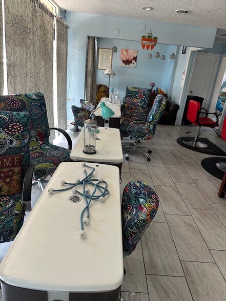 More Photos Of 641-681 S Beach Blvd, La Habra Unknown For Lease