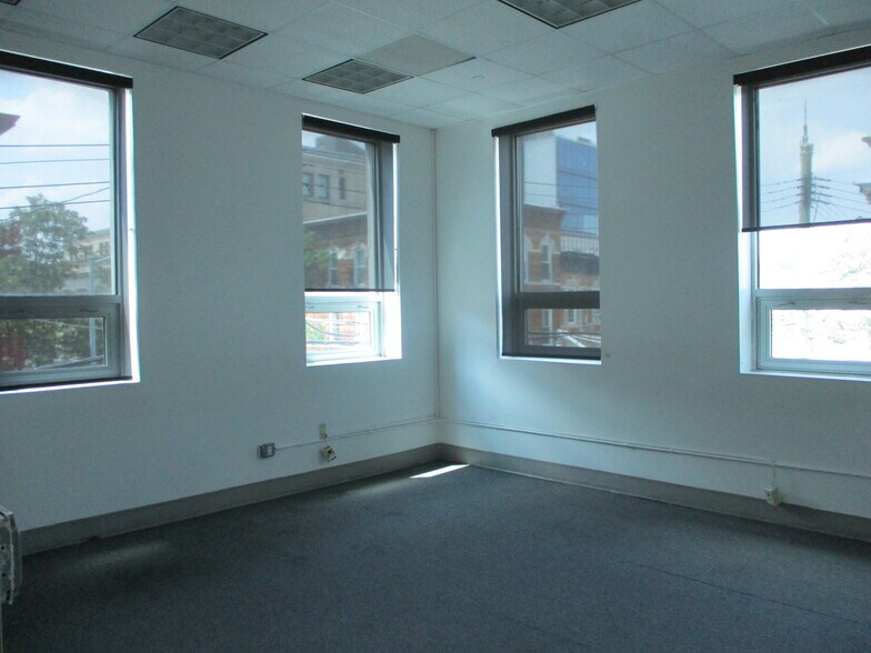 More Photos Of 400 Liberty Ave, Brooklyn Warehouse For Lease