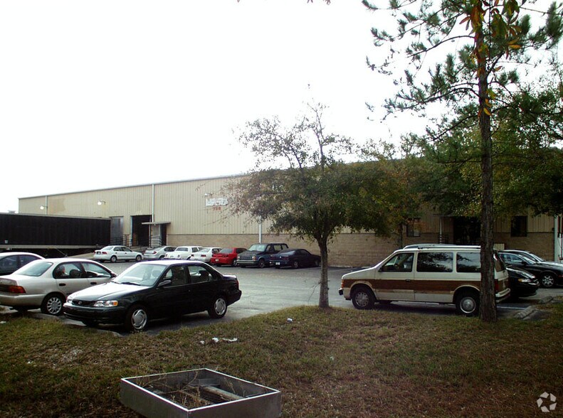 780 Central Florida Pky, Orlando, FL 32824 Manufacturing For Sale