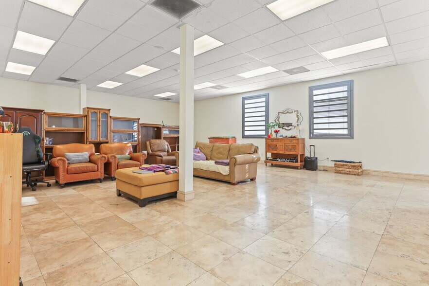 More Photos Of 176-178 S Alvarado St, Los Angeles Medical For Sale