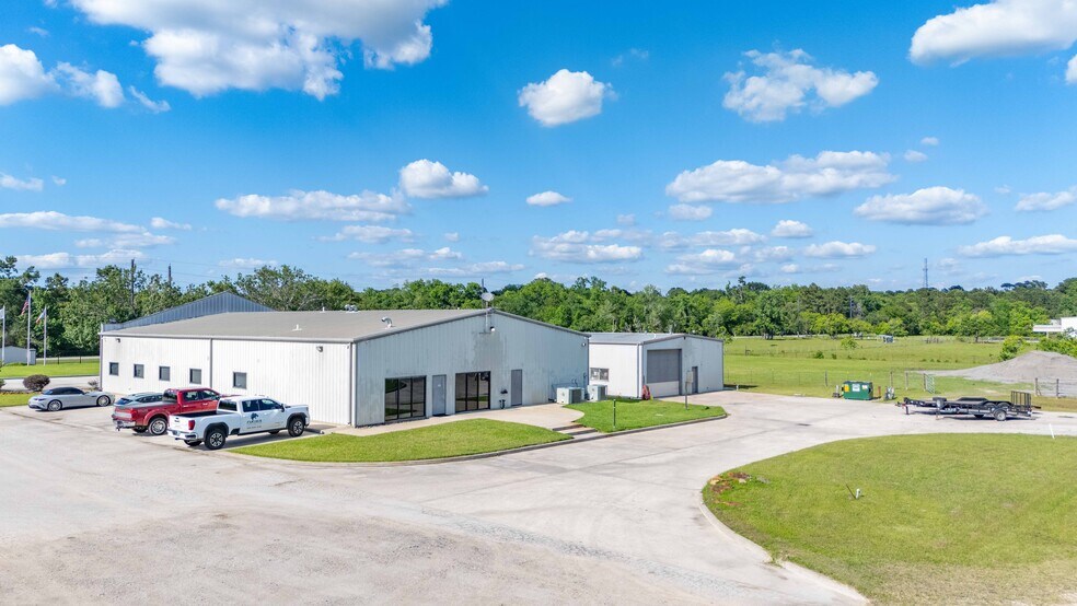 More Photos Of 820 Old Atascocita Rd, Huffman Distribution For Sale