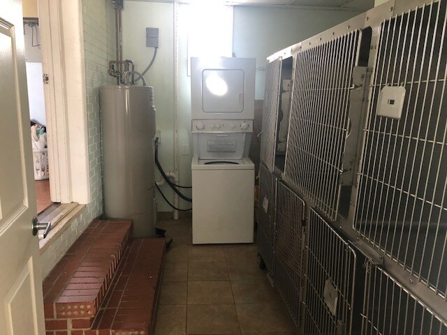 More Photos Of 1468 W Corbett Ave, Swansboro Office For Sale