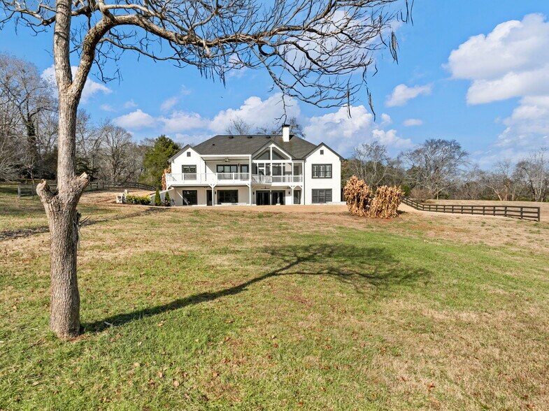 More Photos Of 5651 Old Wilkie Rd, Gainesville Multifamily For Sale